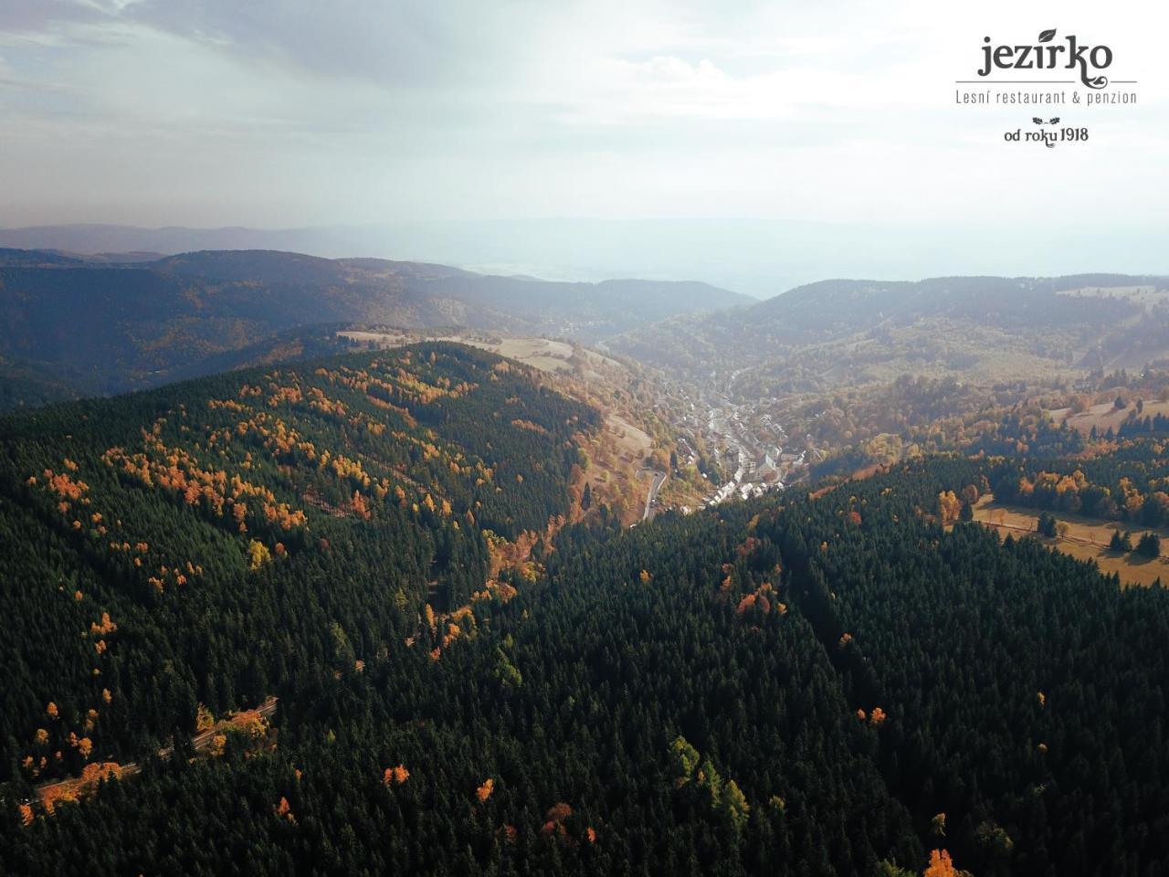 Jezirko Lesni Restaurant & Penzion Jachymov Εξωτερικό φωτογραφία